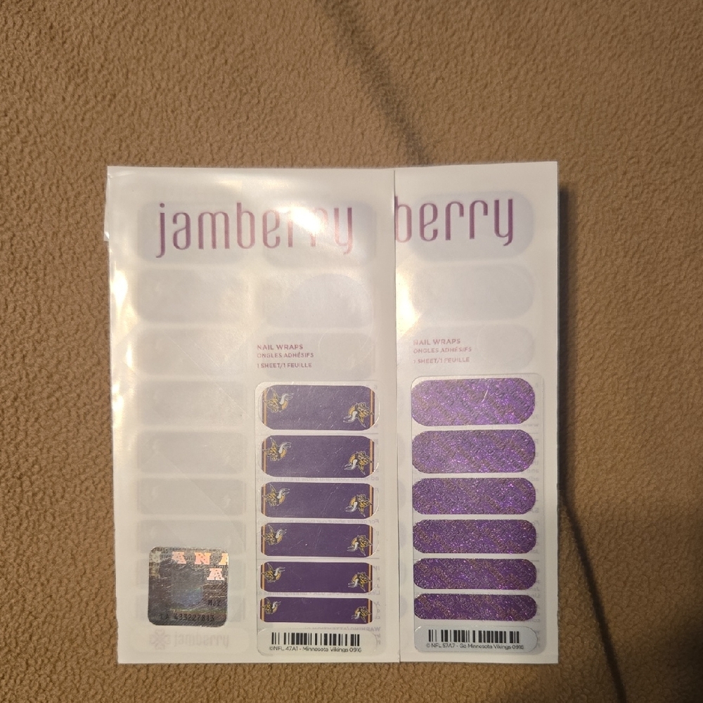 Jamberry Glittery Purple Nail Wraps